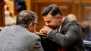 NO MOLESTEN, IGNORANTES