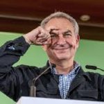 EL DATO Y EL RELATO