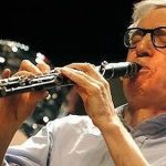 TOCO EL SAXO EN UN BURDEL